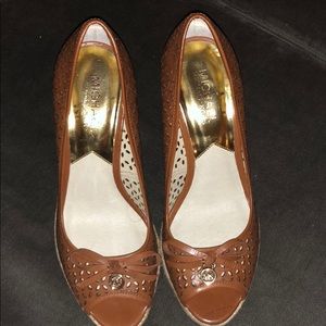 Michael Kors Wedge Brown\Tan size 7 1/2